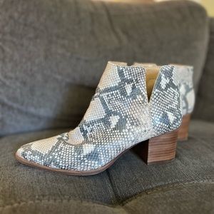 Lucky Brand Snakeskin Bootie | Womens 8